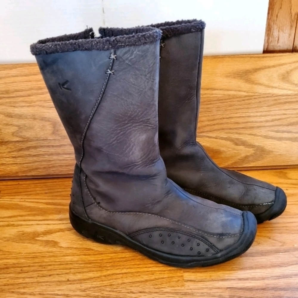 Keen Stockholm Boots Women's Size 7 Sherpa Lined Leather Zip Up Winter Outdoor